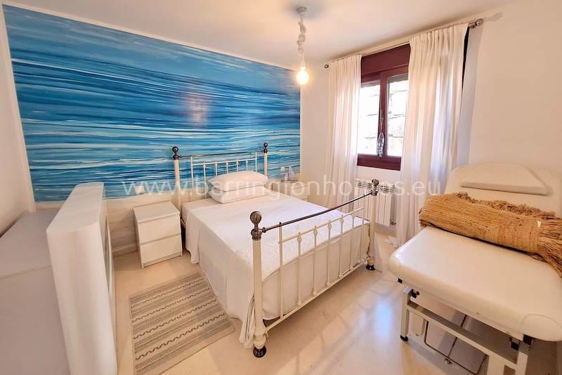 3 bedroom Apartment for sale in Casares with pool - € 365,000 (Ref: 9466153)