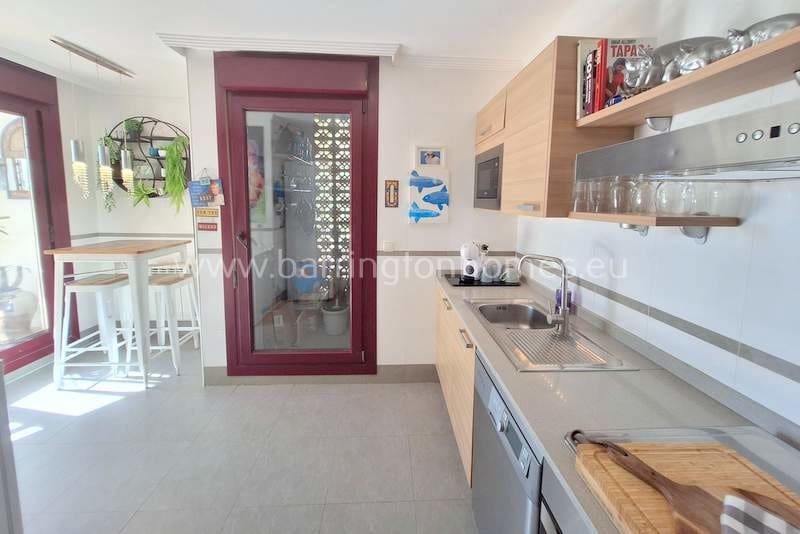3 bedroom Apartment for sale in Casares with pool - € 365,000 (Ref: 9466153)