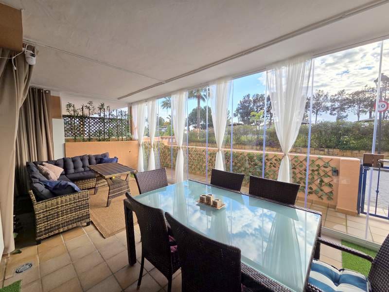 2 Zimmer Apartment zu verkaufen in La Duquesa / Puerto de la Duquesa mit Pool Garage - 369.000 € (Ref: 9516317)