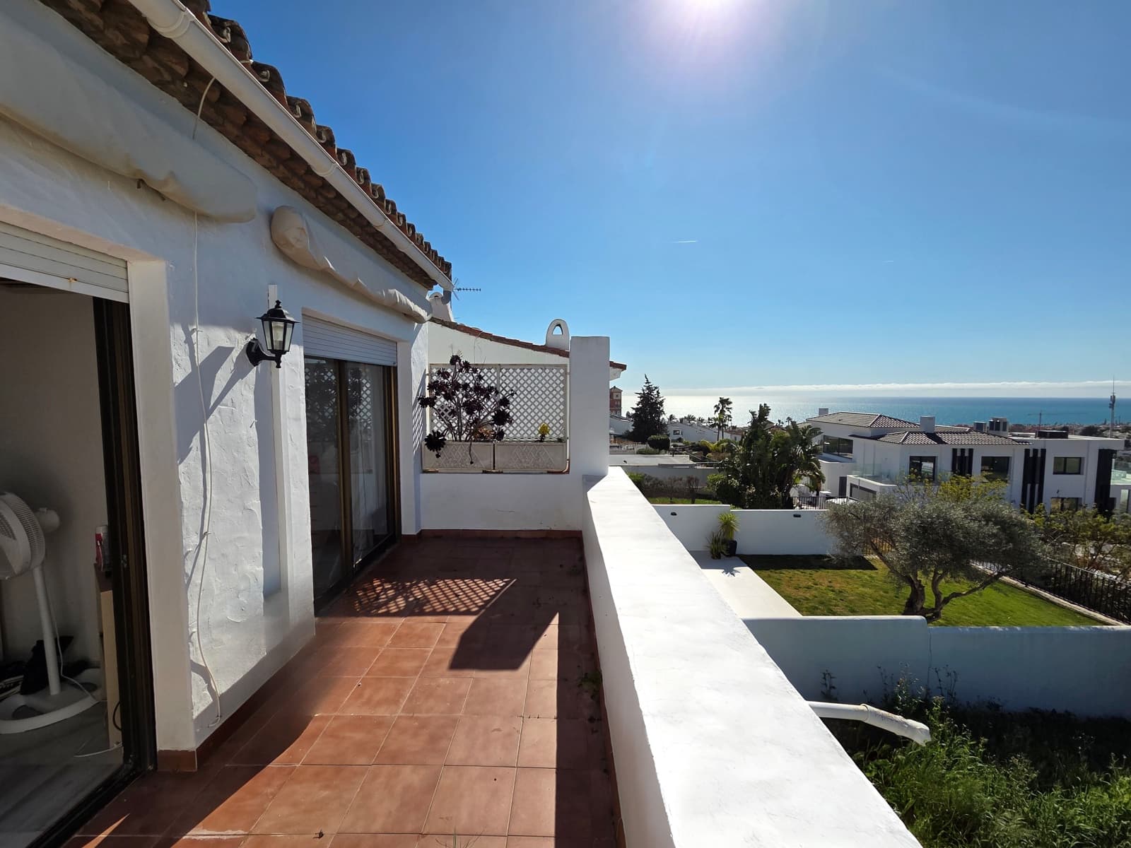 3 sovrum Hus till salu i La Duquesa / Puerto de la Duquesa med pool - 395 000 € (Ref: 9687460)