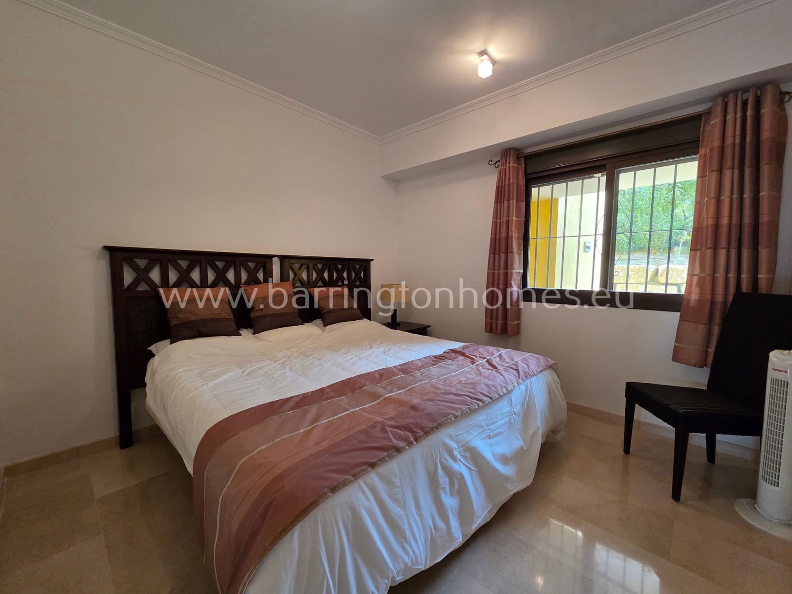 Apartamento de 3 habitaciones en Casares en venta con piscina garaje - 415.000 € (Ref: 9793373)