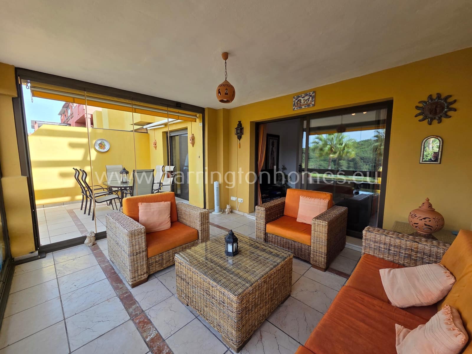 Apartamento de 3 habitaciones en Casares en venta con piscina garaje - 415.000 € (Ref: 9793373)