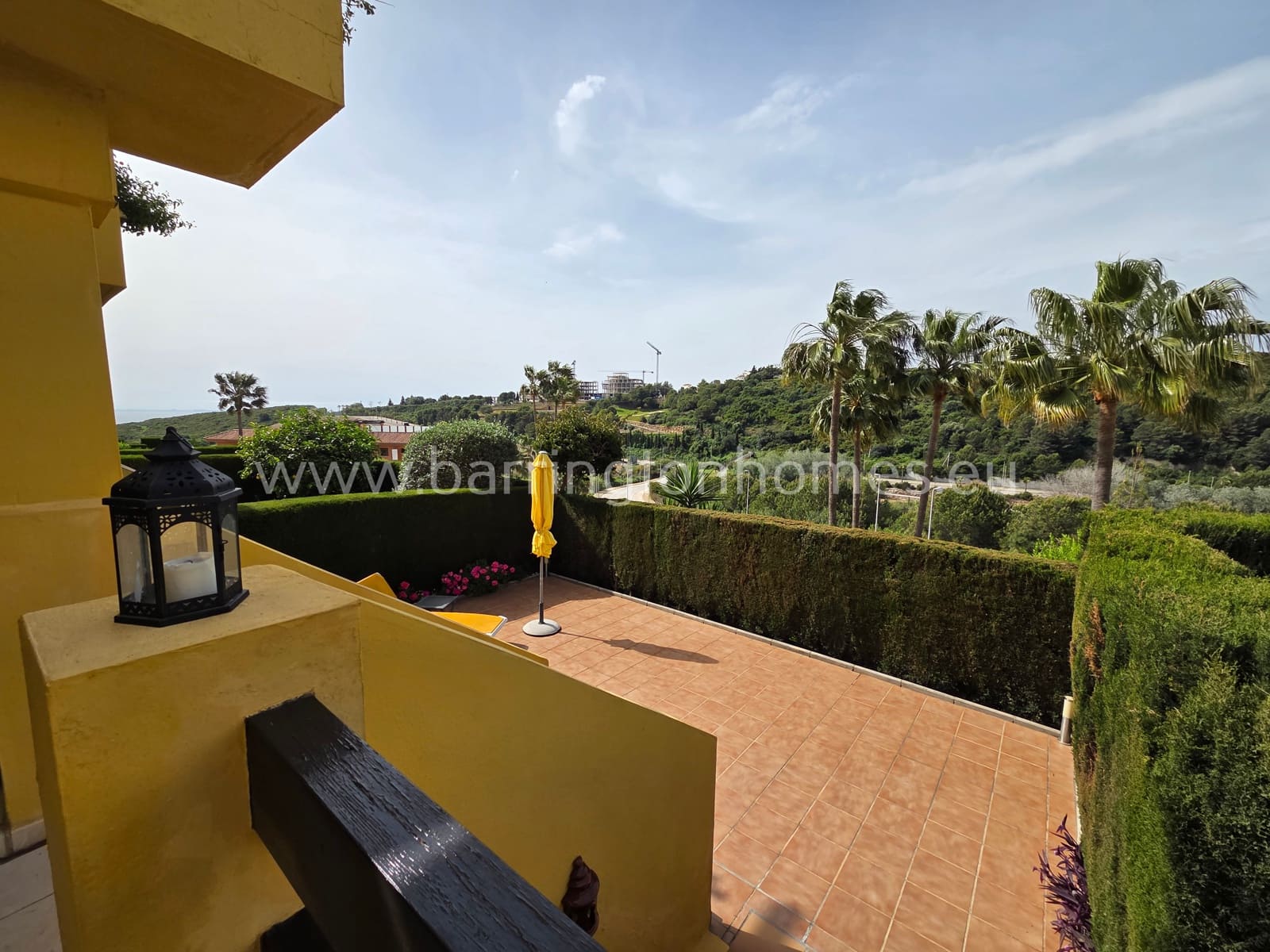 Apartamento de 3 habitaciones en Casares en venta con piscina garaje - 415.000 € (Ref: 9793373)