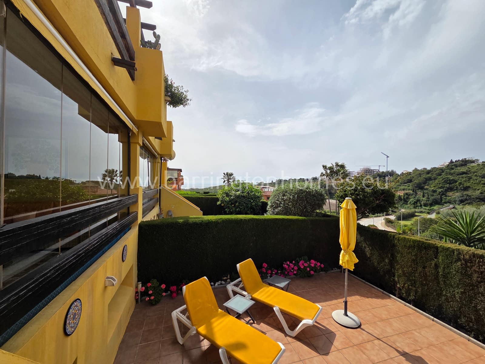 Apartamento de 3 habitaciones en Casares en venta con piscina garaje - 415.000 € (Ref: 9793373)