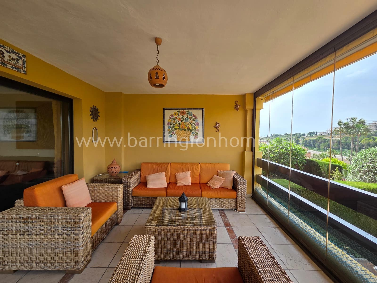 Apartamento de 3 habitaciones en Casares en venta con piscina garaje - 415.000 € (Ref: 9793373)