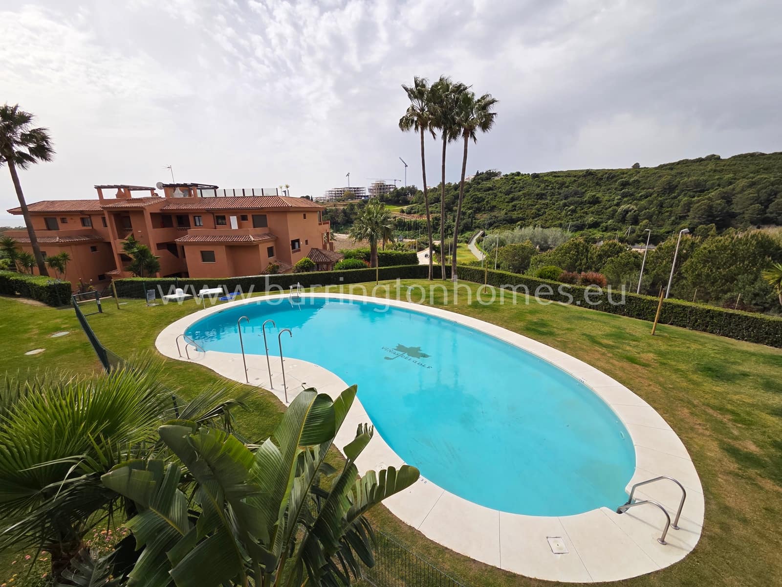 Apartamento de 3 habitaciones en Casares en venta con piscina garaje - 415.000 € (Ref: 9793373)