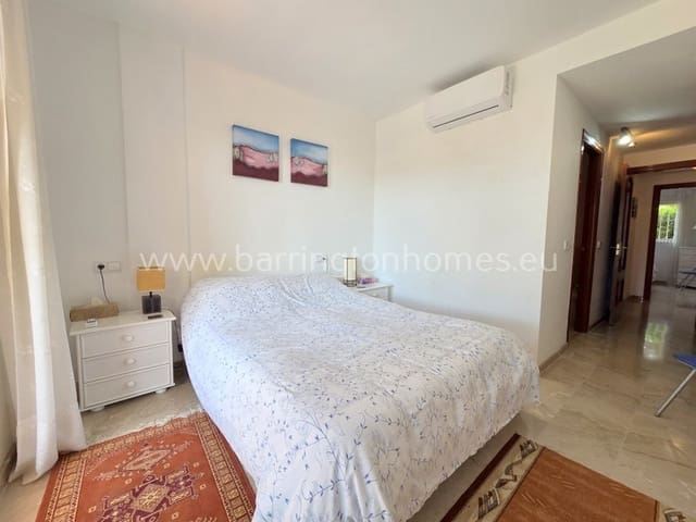 2 sovrum Lägenhet till salu i Bahia de Casares, Casares med pool - 260 000 € (Ref: 9809886)