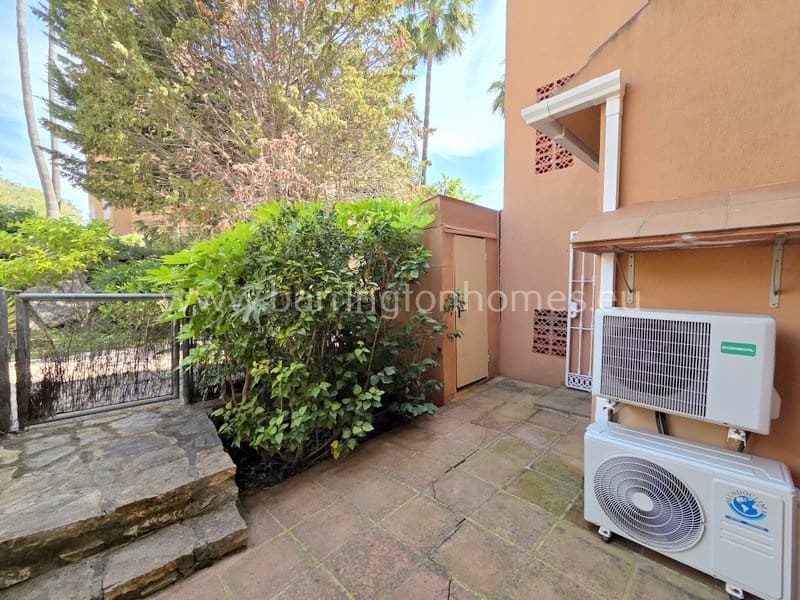 2 sovrum Lägenhet till salu i Casares med pool - 260 000 € (Ref: 9809886)