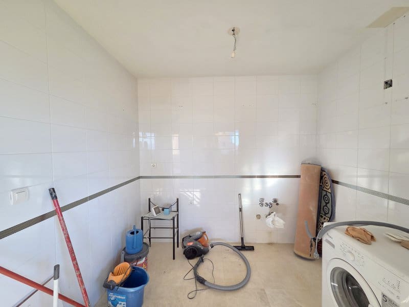 3 soverom Leilighet til salgs i La Duquesa / Puerto de la Duquesa med svømmebasseng garasje - € 339 000 (Ref: 9819252)