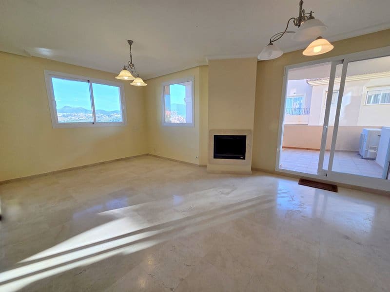 3 soverom Leilighet til salgs i La Duquesa / Puerto de la Duquesa med svømmebasseng garasje - € 339 000 (Ref: 9819252)