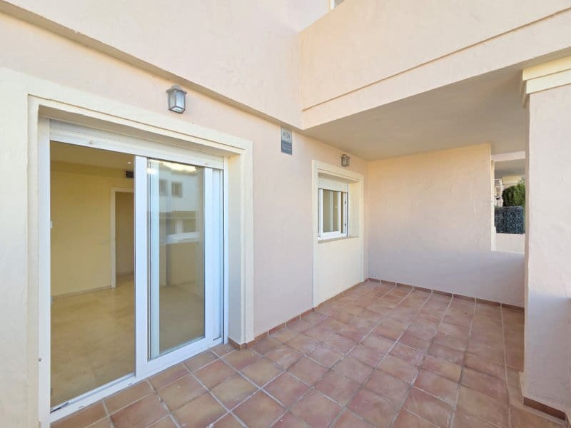 3 soverom Leilighet til salgs i La Duquesa / Puerto de la Duquesa med svømmebasseng garasje - € 339 000 (Ref: 9819252)