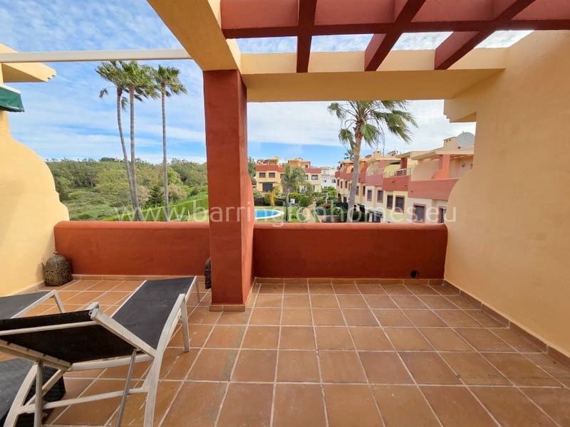 3 soverom Hus til salgs i La Duquesa / Puerto de la Duquesa med svømmebasseng - € 299 000 (Ref: 9821038)