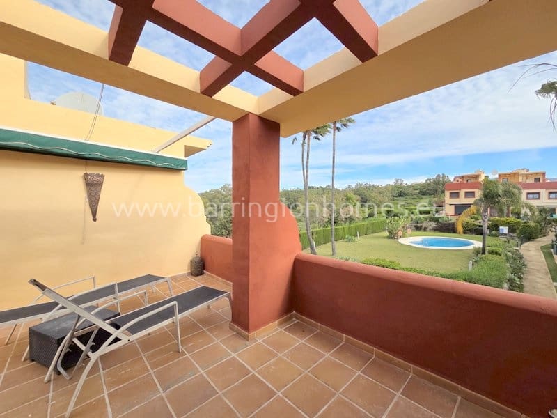 3 soverom Hus til salgs i La Duquesa / Puerto de la Duquesa med svømmebasseng - € 299 000 (Ref: 9821038)