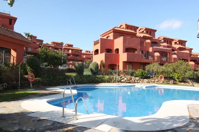 2 chambre Appartement à vendre à Estepona avec piscine garage - 275 000 € (Ref: 9841519)