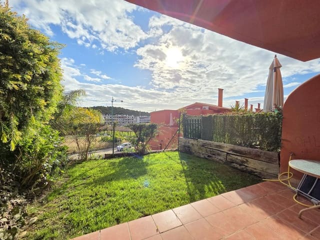 2 chambre Appartement à vendre à Buenas Noches, Estepona avec piscine garage - 275 000 € (Ref: 9841519)
