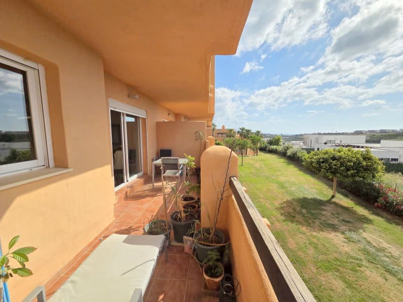 2 bedroom Apartment for sale in Casares with pool garage - € 249,000 (Ref: 9841523)