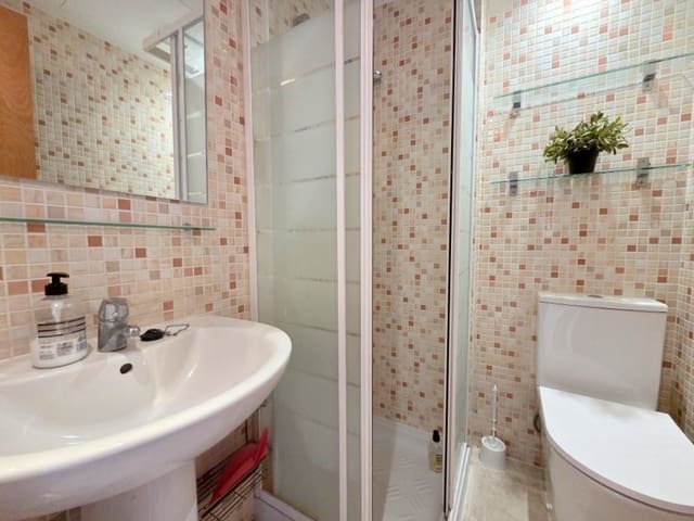2 soverom Leilighet til salgs i Casares Golf - Casares del Sol, Casares med svømmebasseng garasje - € 249 000 (Ref: 9841523)