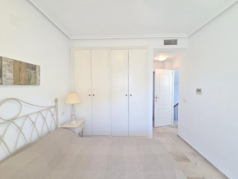 3 Zimmer Haus zu verkaufen in Casares mit Pool Garage - 339.000 € (Ref: 9862366)