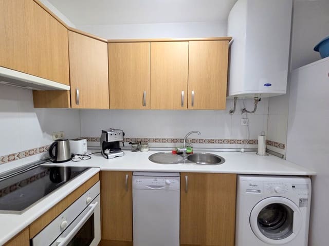 2 bedroom Apartment for sale in La Duquesa / Puerto de la Duquesa, Manilva with pool garage - € 230,000 (Ref: 9889397)
