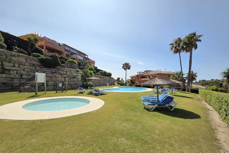 2 soveværelse Lejlighed til salg i Casares med garage - € 315.000 (Ref: 9927813)