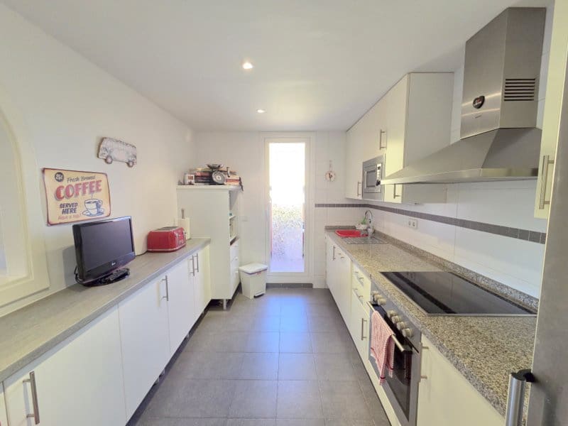 2 soveværelse Lejlighed til salg i Casares med garage - € 315.000 (Ref: 9927813)