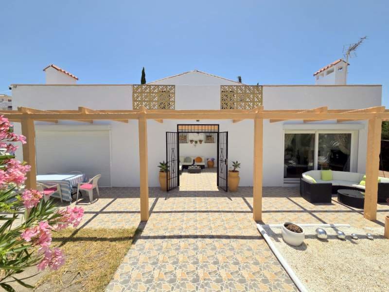 5 soverom Leilighet til salgs i La Duquesa / Puerto de la Duquesa med svømmebasseng garasje - € 595 000 (Ref: 9932247)