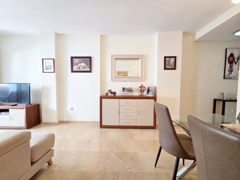 2 soverom Leilighet til salgs i La Duquesa / Puerto de la Duquesa med svømmebasseng - € 245 000 (Ref: 9941153)