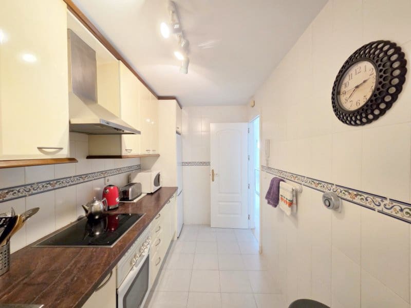 2 soverom Leilighet til salgs i La Duquesa / Puerto de la Duquesa med svømmebasseng - € 245 000 (Ref: 9941153)