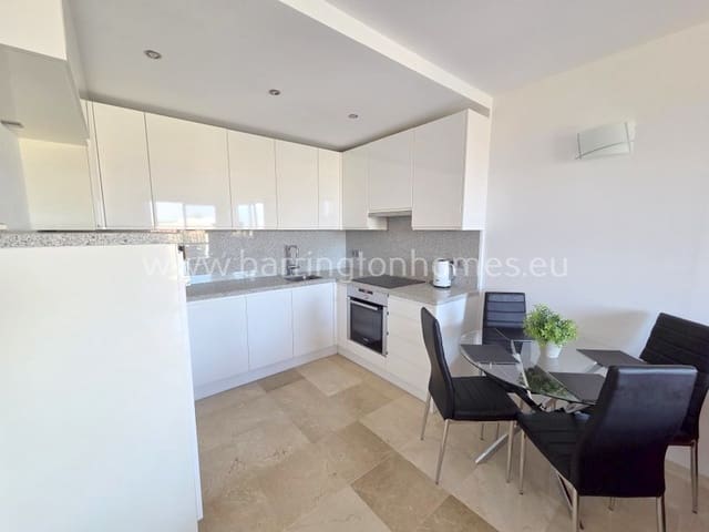 3 soverom Penthouse til salgs i La Duquesa / Puerto de la Duquesa, Manilva med svømmebasseng garasje - € 379 000 (Ref: 9950235)