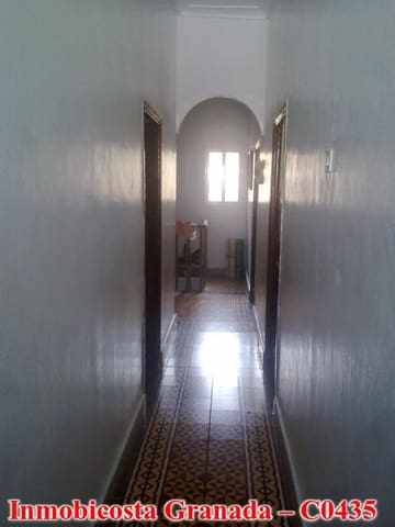 8 soveværelse Byhus til salg i La Rabita, Albuñol - € 115.000 (Ref: 2823251)