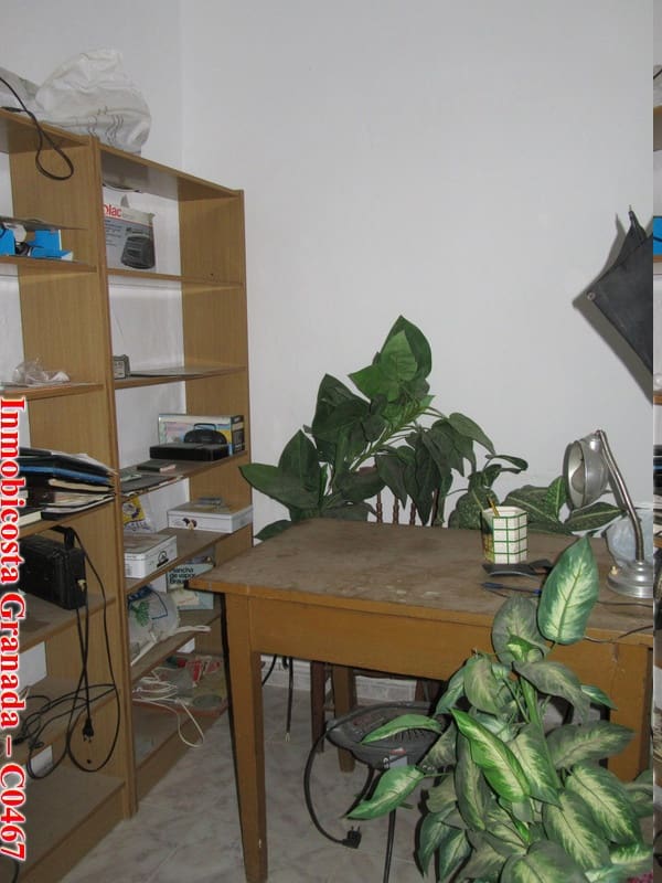 5 soverom Hus til salgs i Albondon med garasje - € 80 000 (Ref: 3172782)