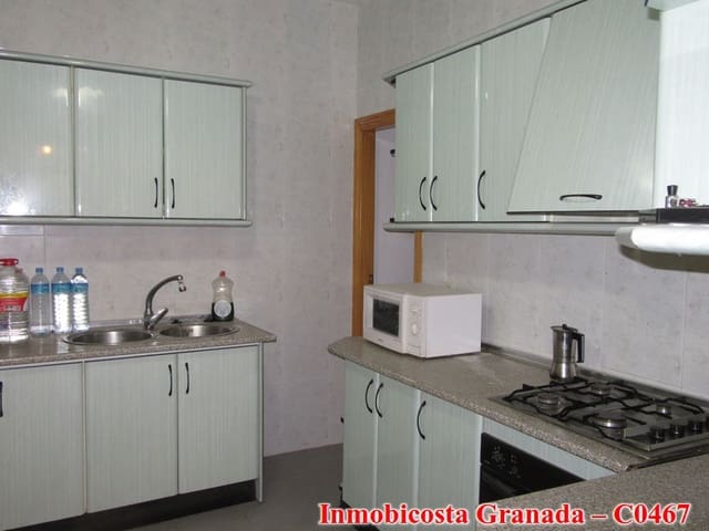 5 makuuhuone Omakotitalo myytävänä paikassa Albondón mukana 
autotalli - 80 000 € (Ref: 3172782)