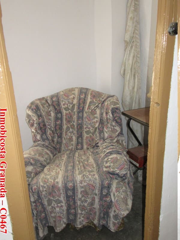 5 soverom Hus til salgs i Albondon med garasje - € 80 000 (Ref: 3172782)