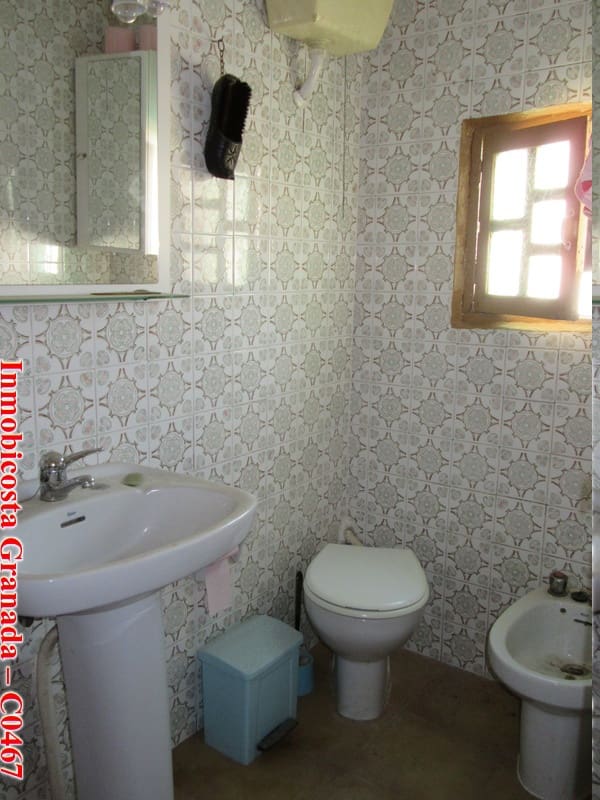 5 soverom Hus til salgs i Albondon med garasje - € 80 000 (Ref: 3172782)