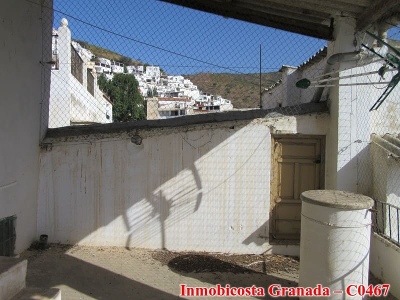 5 soverom Hus til salgs i Albondon med garasje - € 80 000 (Ref: 3172782)