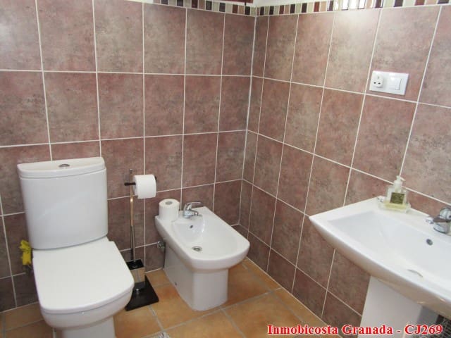 4 slaapkamer Finca/Landhuis te koop in Cadiar met garage - € 155.000 (Ref: 3179480)