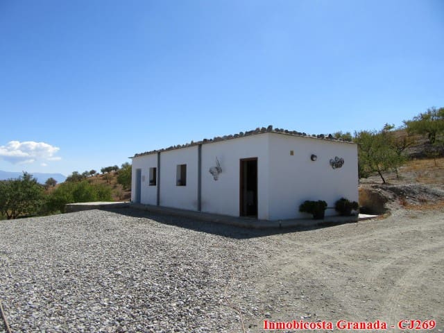 4 slaapkamer Finca/Landhuis te koop in Cadiar met garage - € 155.000 (Ref: 3179480)