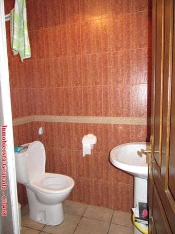 4 makuuhuone Omakotitalo myytävänä paikassa Cádiar mukana 
autotalli - 190 000 € (Ref: 3197259)