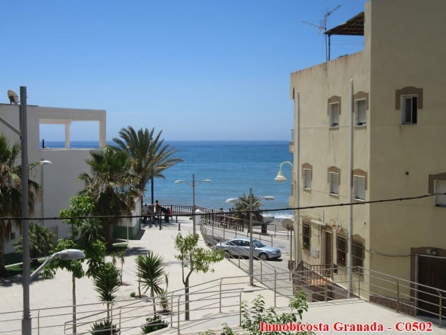 4 soveværelse Byhus til salg i La Rabita - € 135.000 (Ref: 4000356)