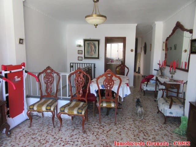 4 soveværelse Byhus til salg i La Rabita - € 135.000 (Ref: 4000356)