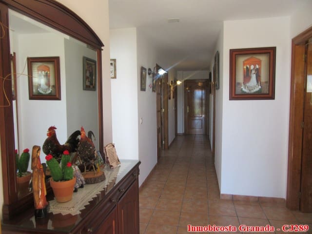 5 quarto Quinta/Casa Rural para venda em Albondon com garagem - 250 000 € (Ref: 4005385)