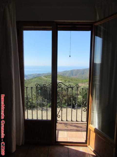 5 quarto Quinta/Casa Rural para venda em Albondon com garagem - 250 000 € (Ref: 4005385)