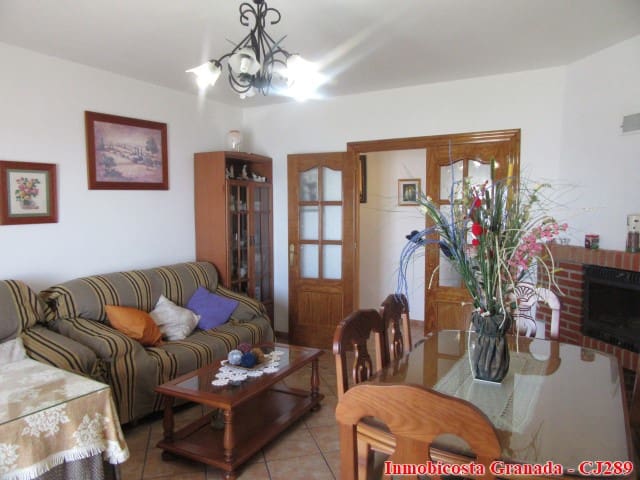 5 quarto Quinta/Casa Rural para venda em Albondon com garagem - 250 000 € (Ref: 4005385)