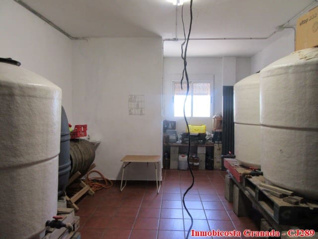 5 quarto Quinta/Casa Rural para venda em Albondon com garagem - 250 000 € (Ref: 4005385)