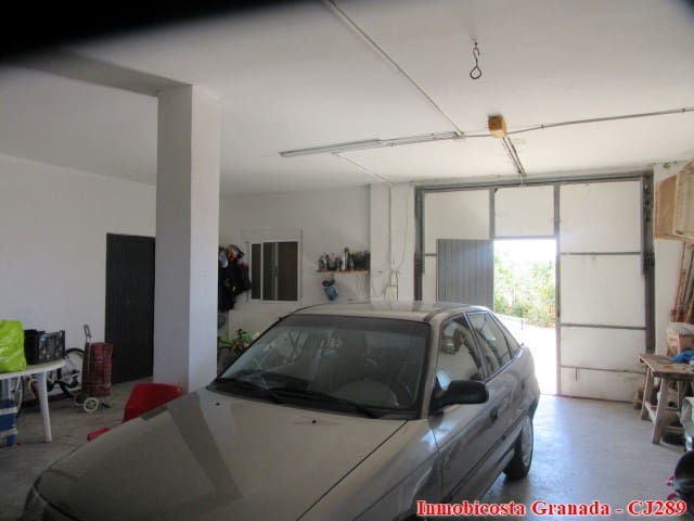 5 quarto Quinta/Casa Rural para venda em Albondon com garagem - 250 000 € (Ref: 4005385)