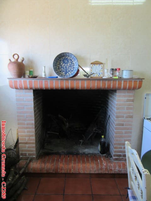 5 quarto Quinta/Casa Rural para venda em Albondon com garagem - 250 000 € (Ref: 4005385)