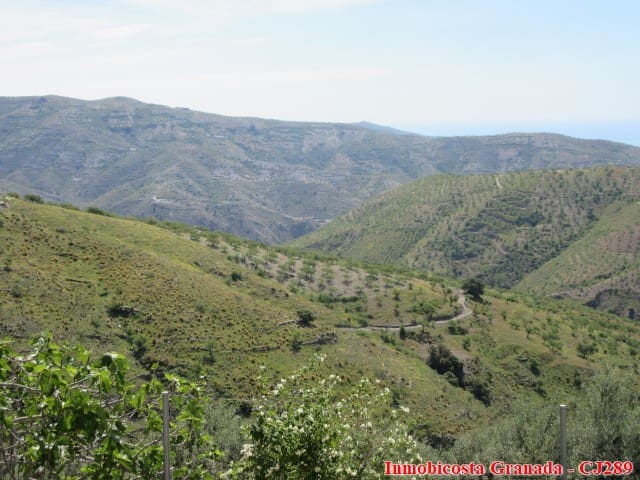 5 quarto Quinta/Casa Rural para venda em Albondon com garagem - 250 000 € (Ref: 4005385)