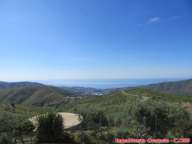 5 quarto Quinta/Casa Rural para venda em Albondon com garagem - 250 000 € (Ref: 4005385)