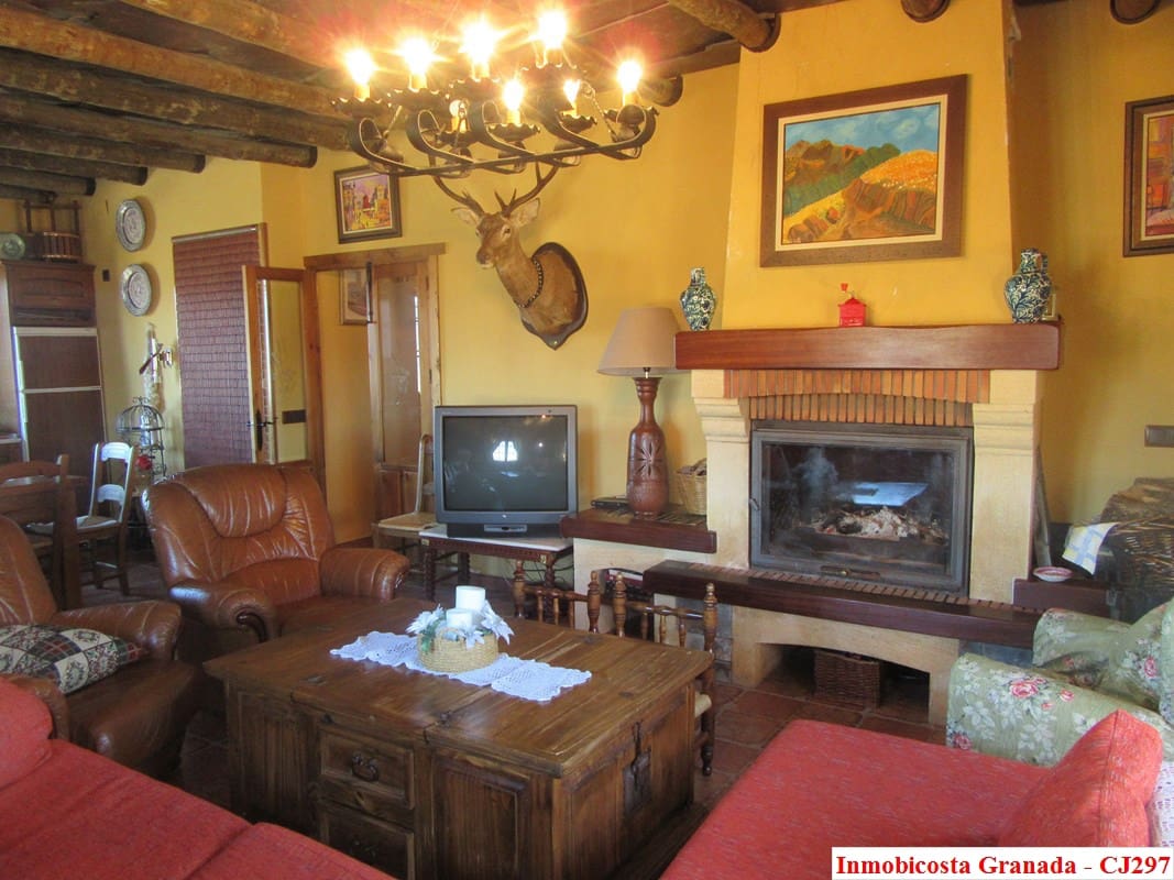 3 soveværelse Finca/Landehus til salg i Albondon med garage - € 215.000 (Ref: 4316731)