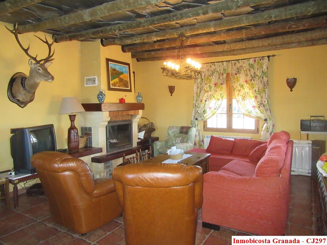 3 soveværelse Finca/Landehus til salg i Albondon med garage - € 215.000 (Ref: 4316731)